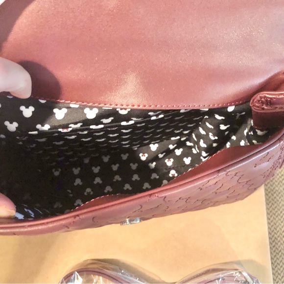 Loungefly Disney Minnie Mouse Quilted Crossbody Satchel Handbag Purse NWT - Picture 11 of 12